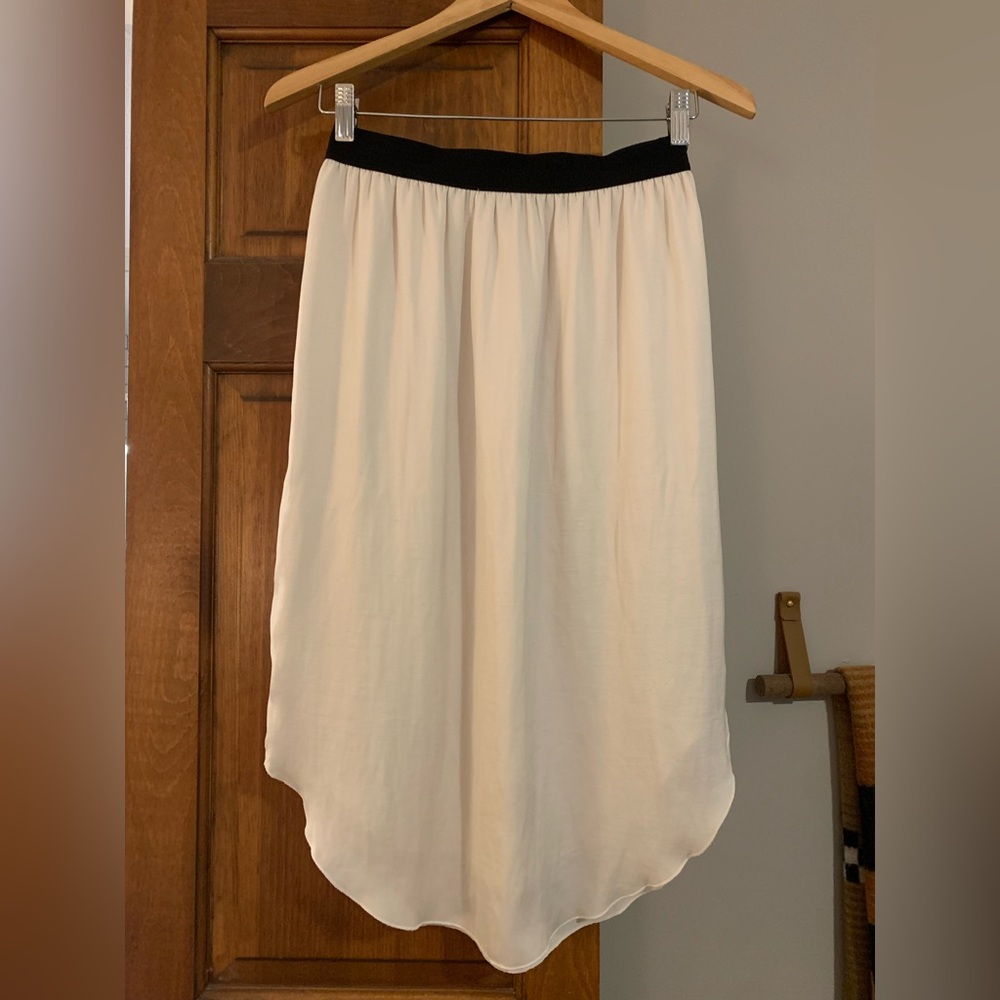 Wilfred Cream Midi Skirt with Black Waistband